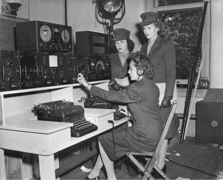 WW2 marine radio trainees - Long Island CW Club